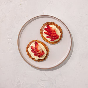 Warm Apple Rounds with Cream Cheese Icing and Strawberries